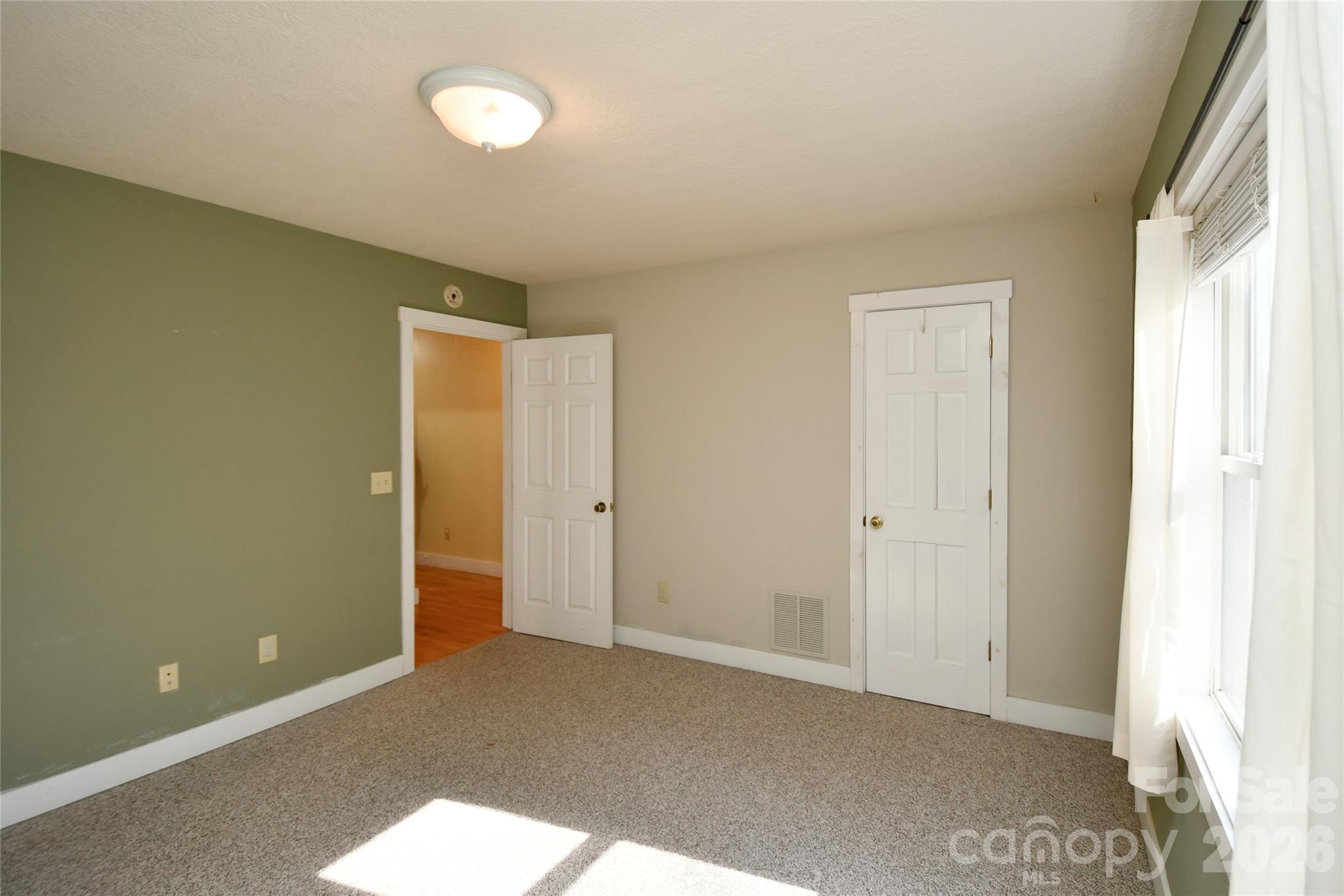 477 West Ridge Drive Burnsville, NC 28714 - Photo 29 of 48 a view of an empty room