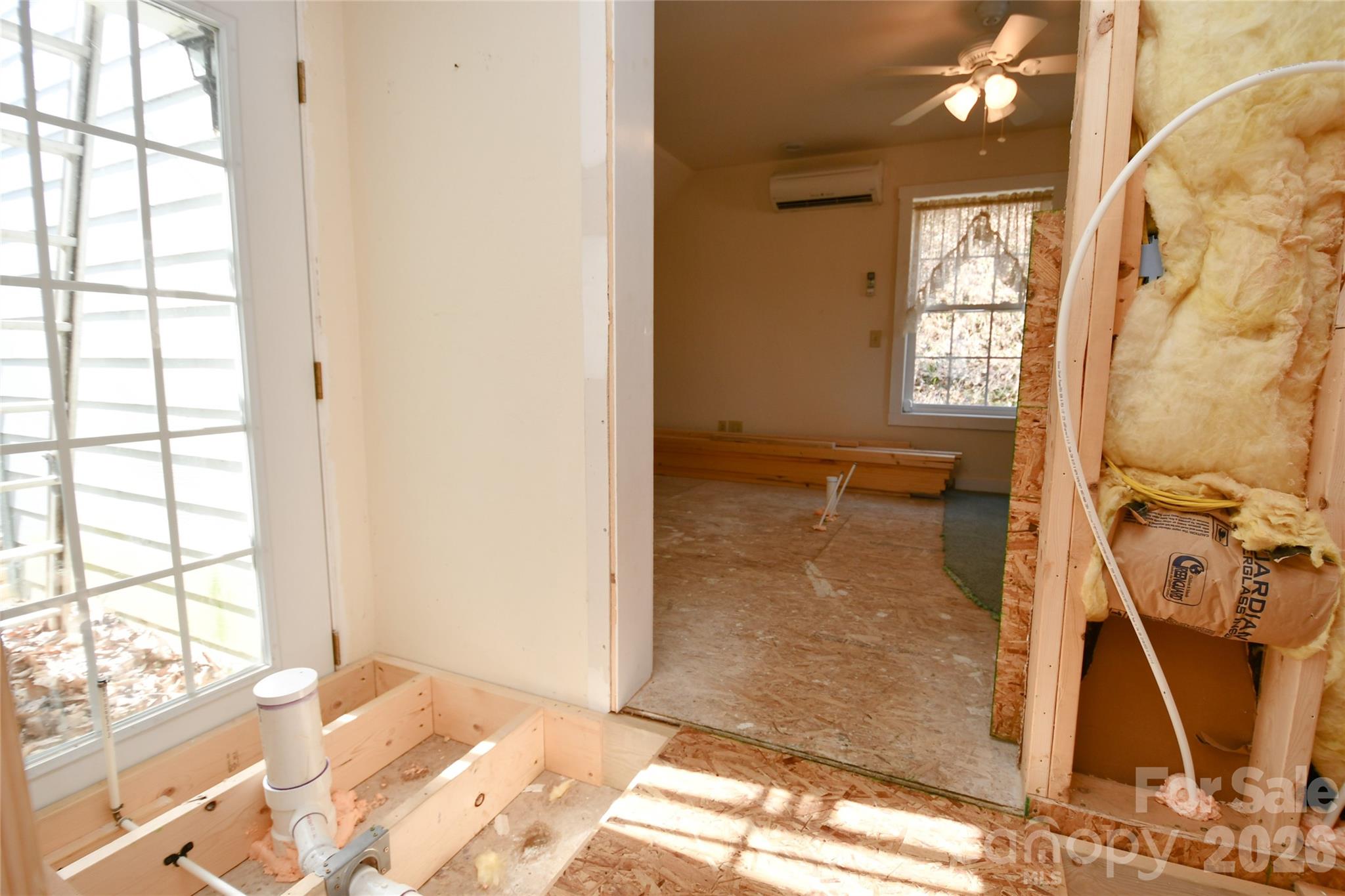 477 West Ridge Drive Burnsville, NC 28714 - Photo 41 of 48 a view of an entryway with a window