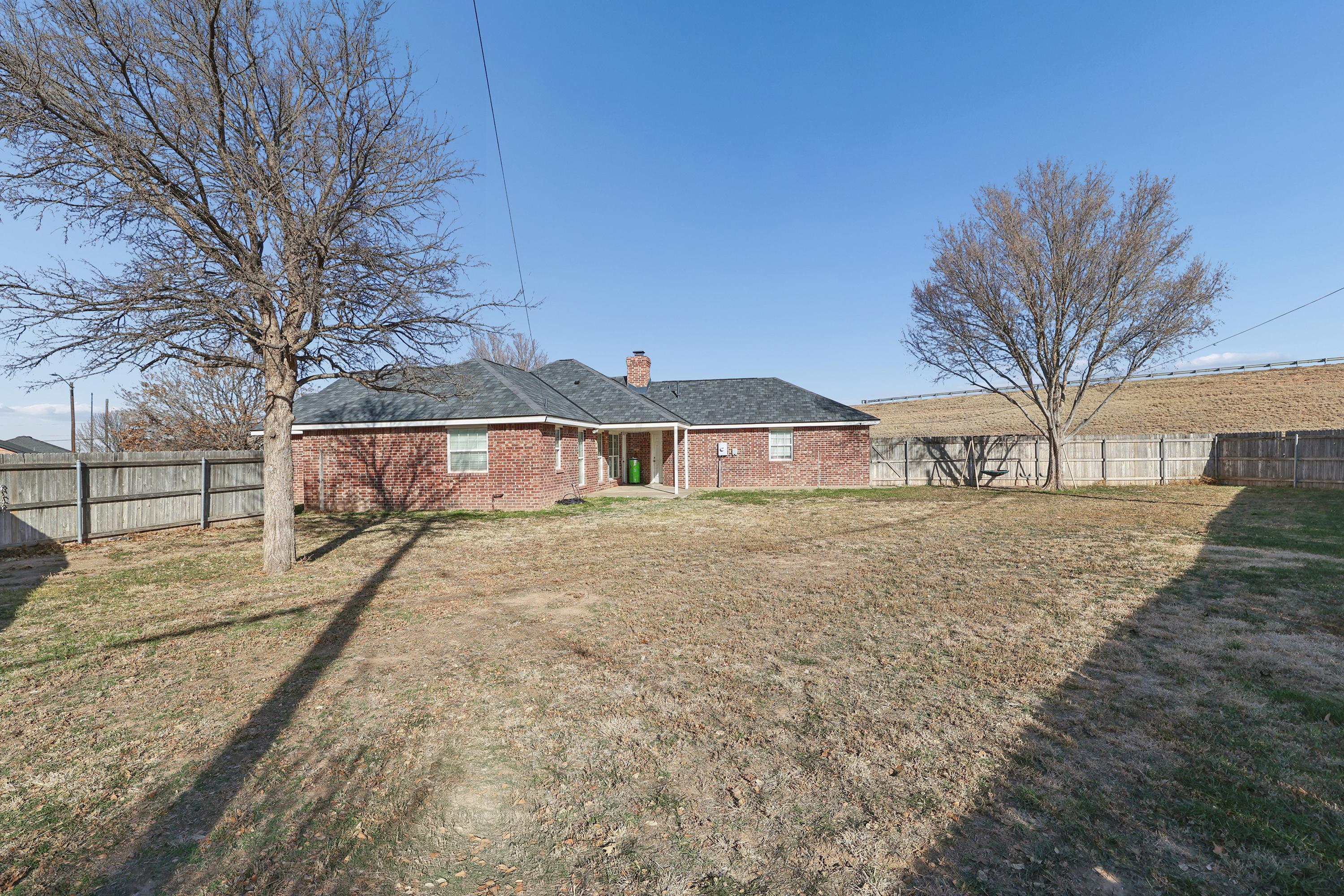1401 Southwest 61st Avenue Amarillo, TX 79118 - Photo 19 of 31 24-Backyard