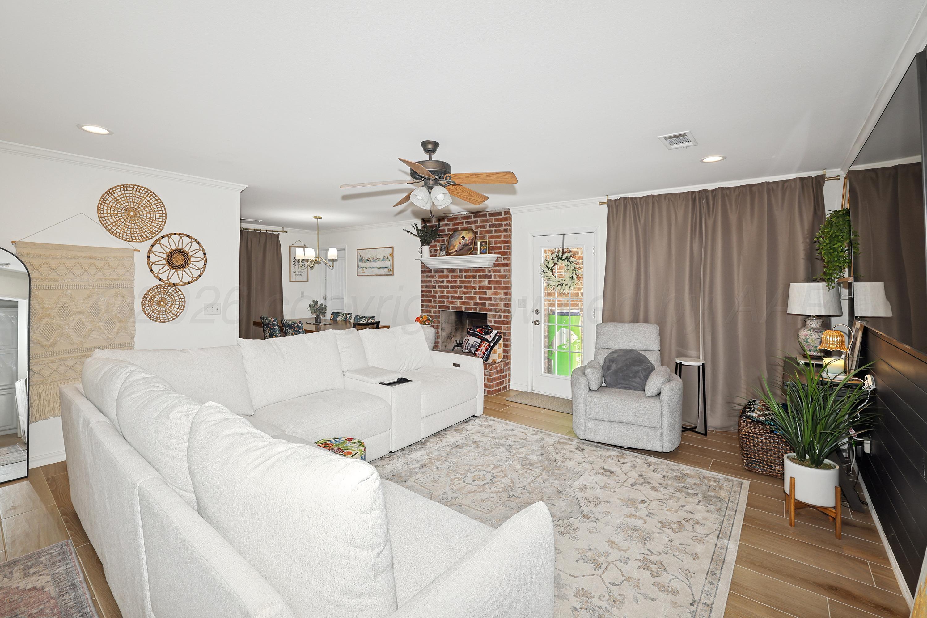 1401 Southwest 61st Avenue Amarillo, TX 79118 - Photo 26 of 31 5-Living Area