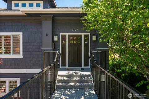 $2,375,000 | 1124 Lake Washington Boulevard South, Seattle, WA 98144