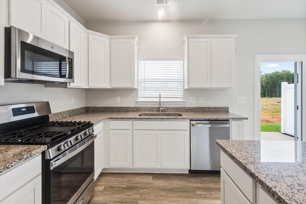 190 Randwick Lane Greer, SC 29651 - Photo 7 of 28