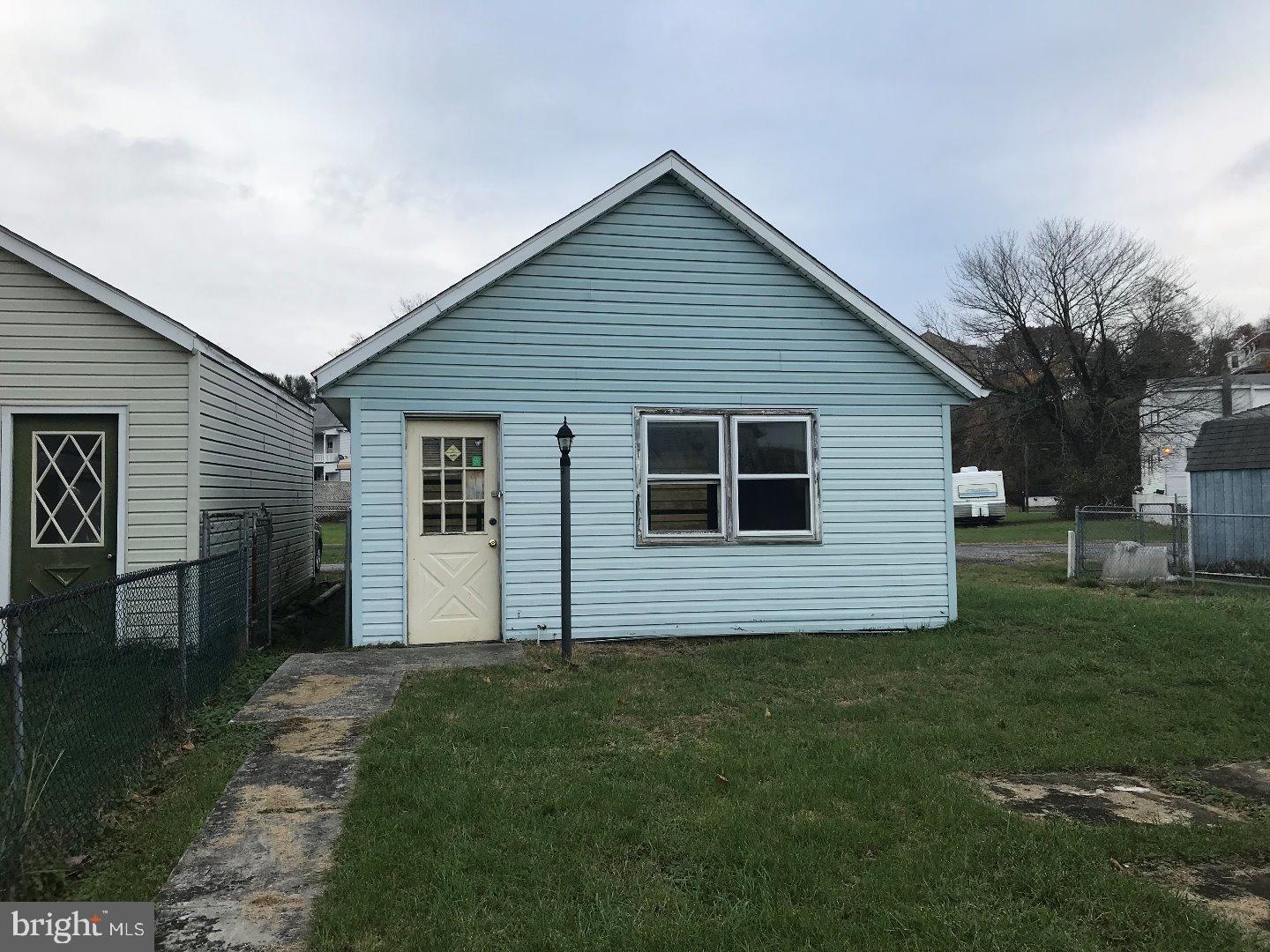 42 Spring Street Tremont, PA 17981 - Photo 4 of 20 Gallery Image 4