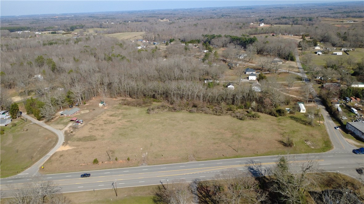 9005 Augusta Road Pelzer, SC 29669 - Photo 3 of 21