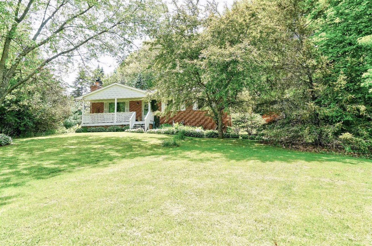 8235 North Territorial Road Dexter, MI 48130 - Photo 12 of 59