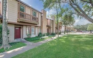 12615 Brookglade Circle, Unit 5 Houston, TX 77099 - Photo 2 of 13