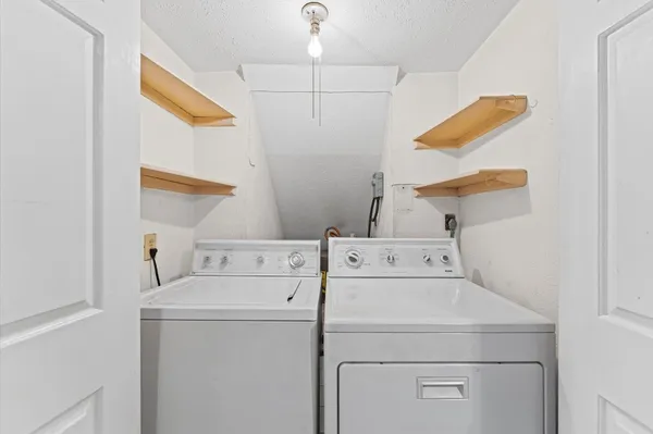 $1,700 | 25 Regency Lane, Houston, TX 77088