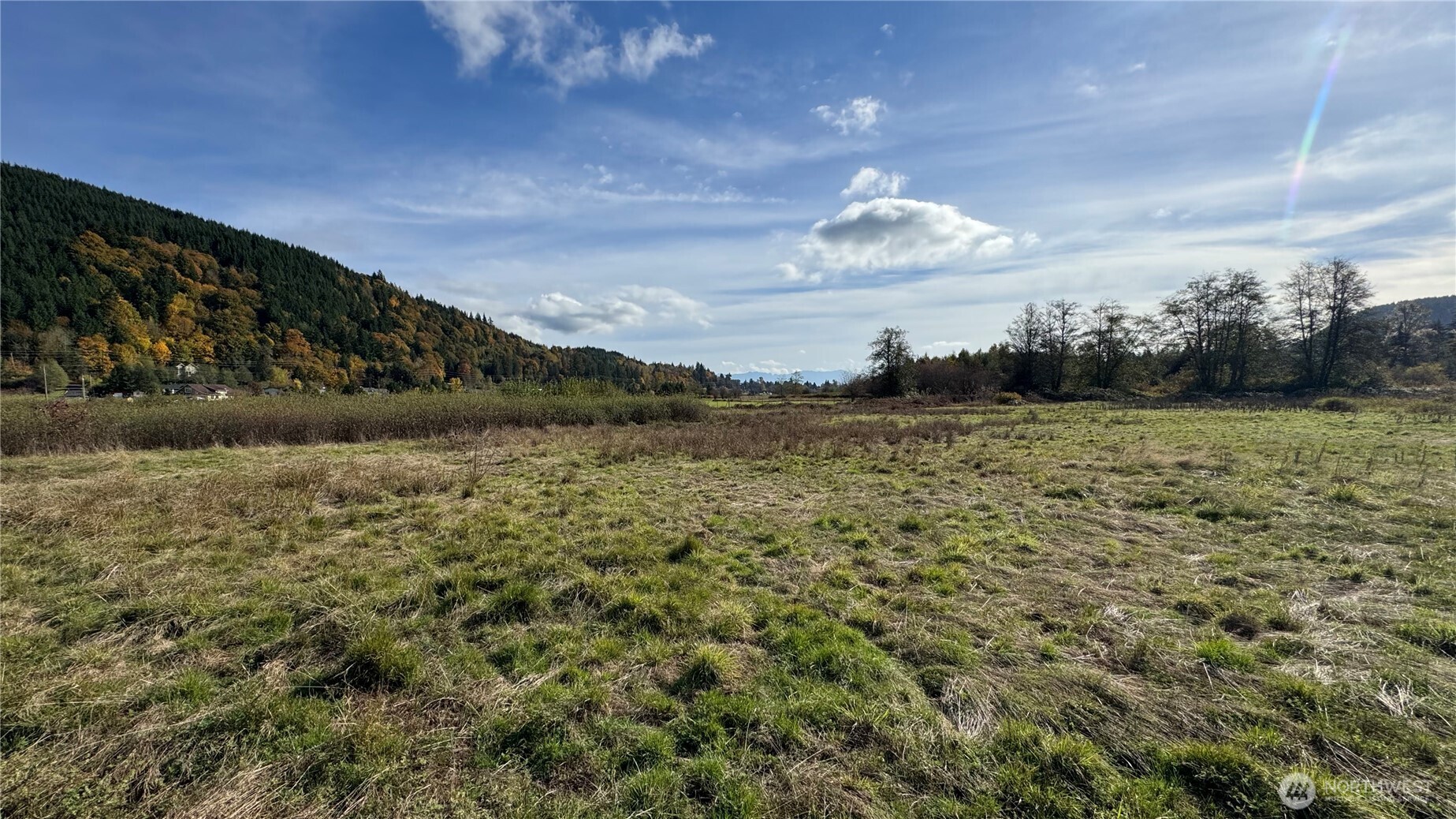 a view of a pathway both side of river