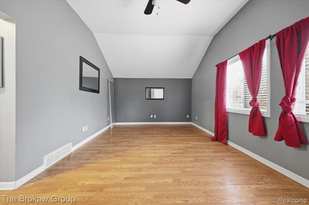 4340 North Webster Road Flushing, MI 48433 - Photo 11 of 47