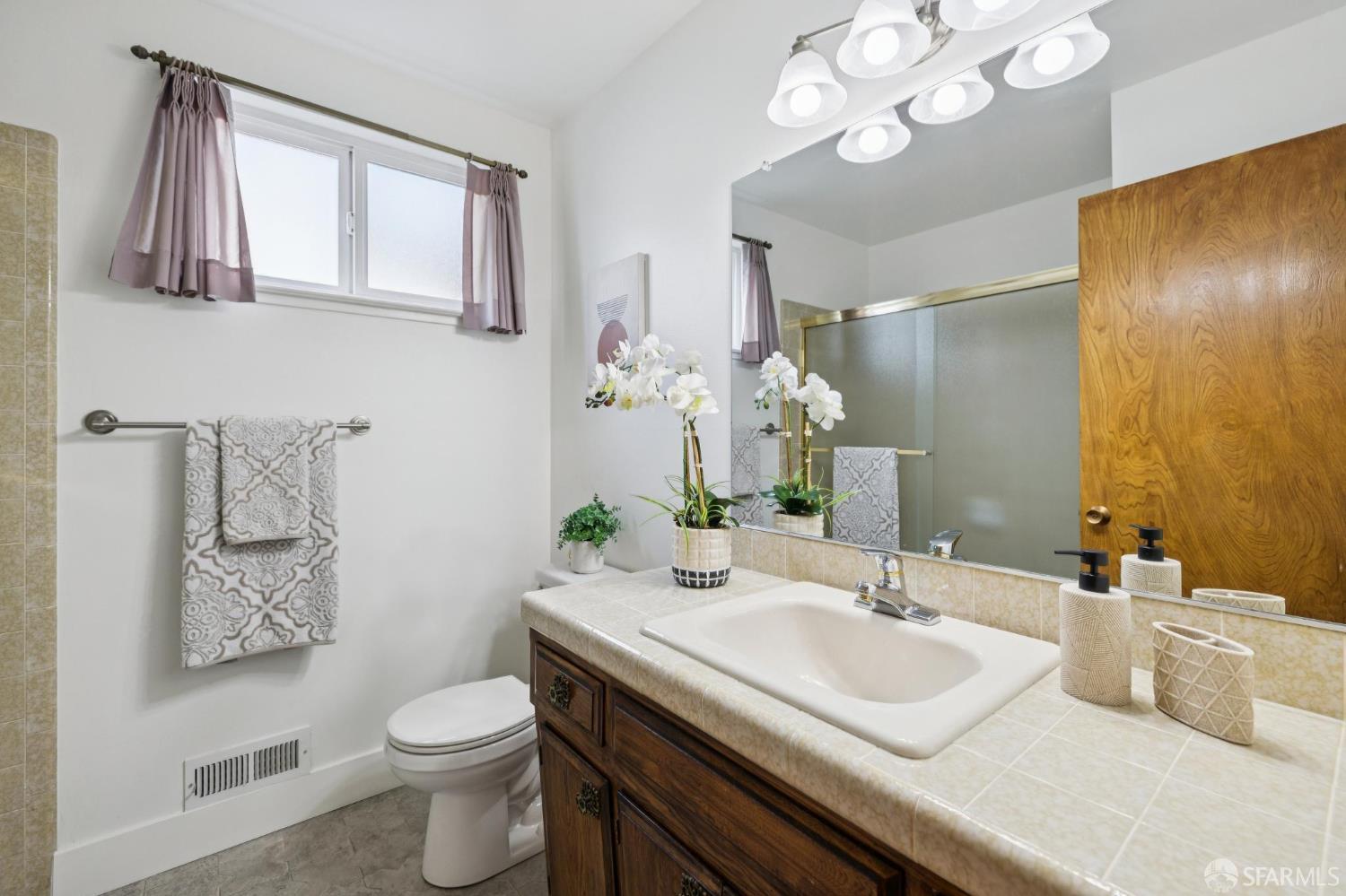 821 Raintree Drive San Jose, CA 95129 - Photo 27 of 58