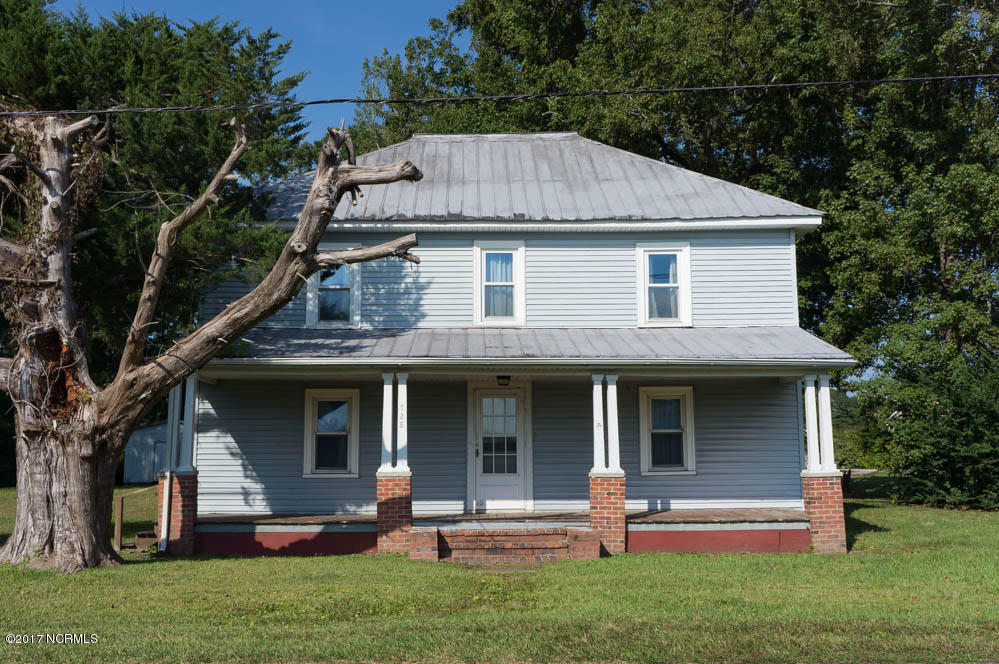 728 Nine Foot Road Newport, NC 28570 - Photo 2 of 4 Two Story Farmhouse