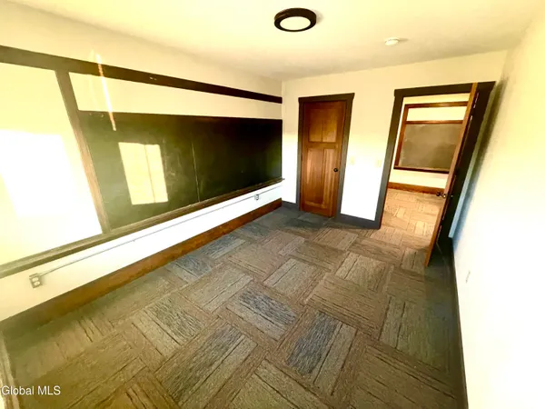 $2,300 | 34 William Street, Unit 301, Mechanicville, NY 12118