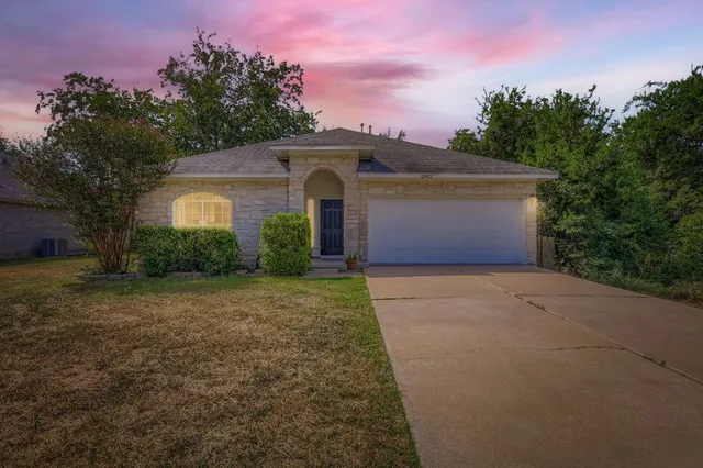$400,000 | 12423 Los Indios Trail, Austin, TX 78729