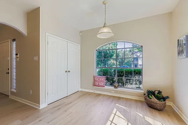 $400,000 | 12423 Los Indios Trail, Austin, TX 78729