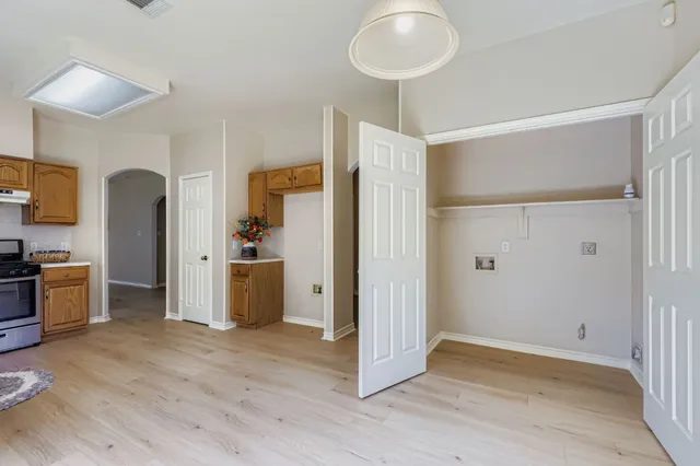 $400,000 | 12423 Los Indios Trail, Austin, TX 78729