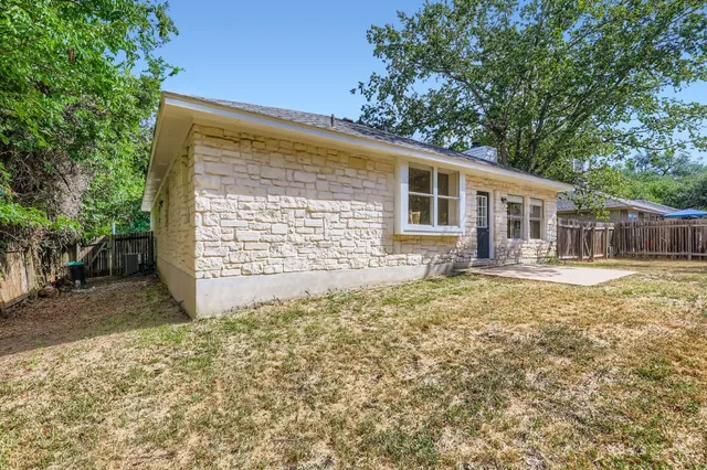 $400,000 | 12423 Los Indios Trail, Austin, TX 78729