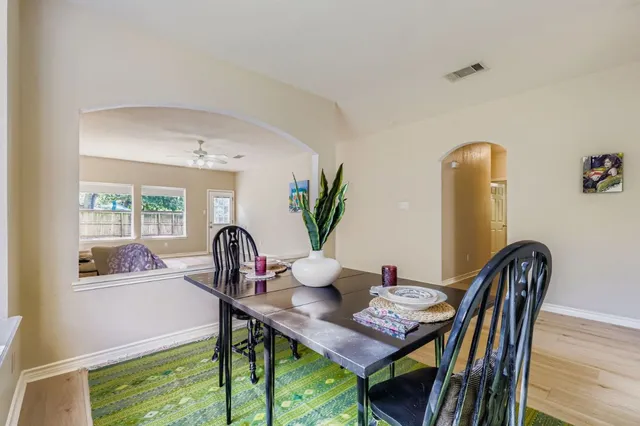 $400,000 | 12423 Los Indios Trail, Austin, TX 78729