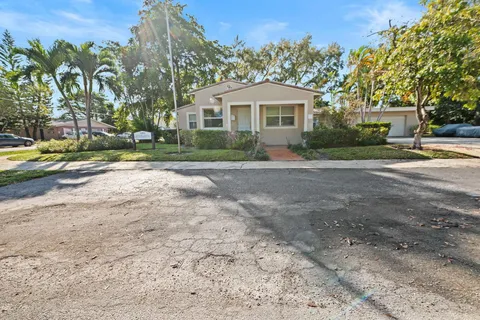 $1,250,000 | 1901 Southeast 4th Avenue, Fort Lauderdale, FL 33316