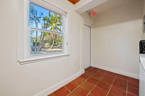$1,250,000 | 1901 Southeast 4th Avenue, Fort Lauderdale, FL 33316