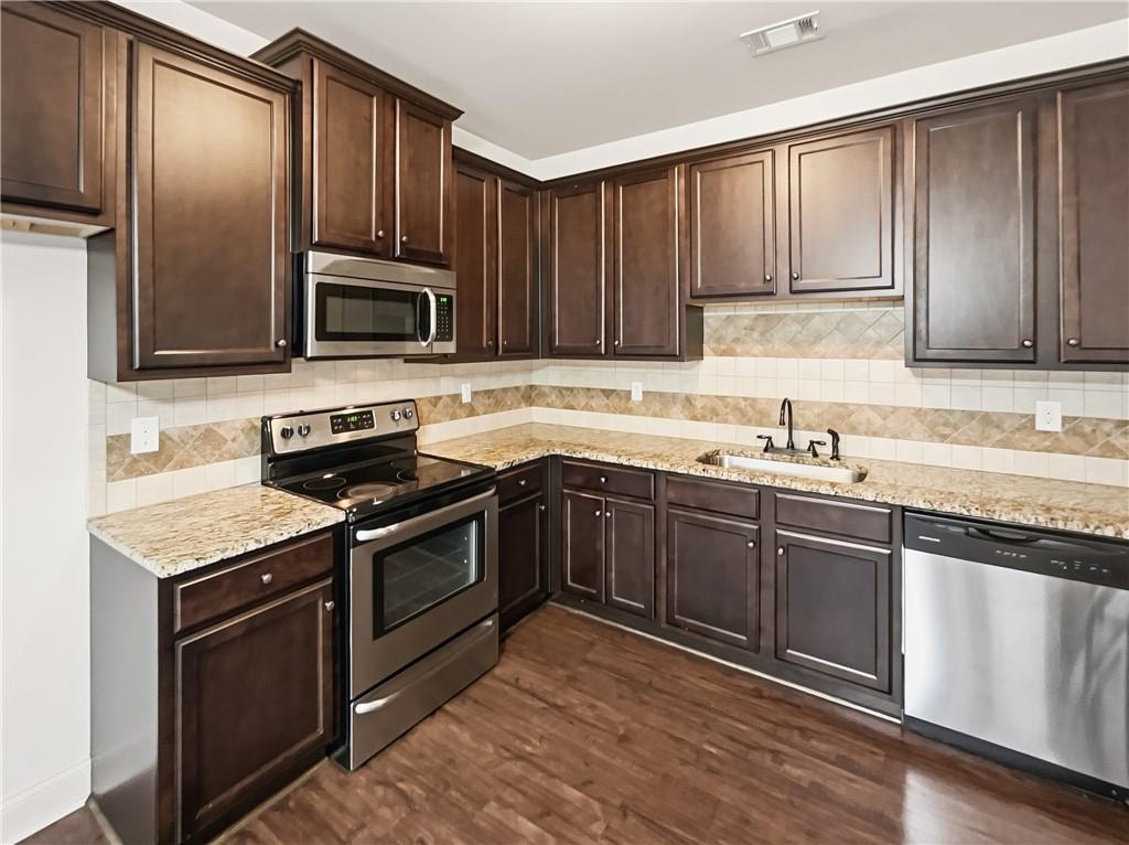 139 Kennedy Boulevard Jackson, GA 30233 - Photo 2 of 22