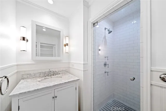 $1,350,000 | 439 Gloucester Drive, Costa Mesa, CA 92627