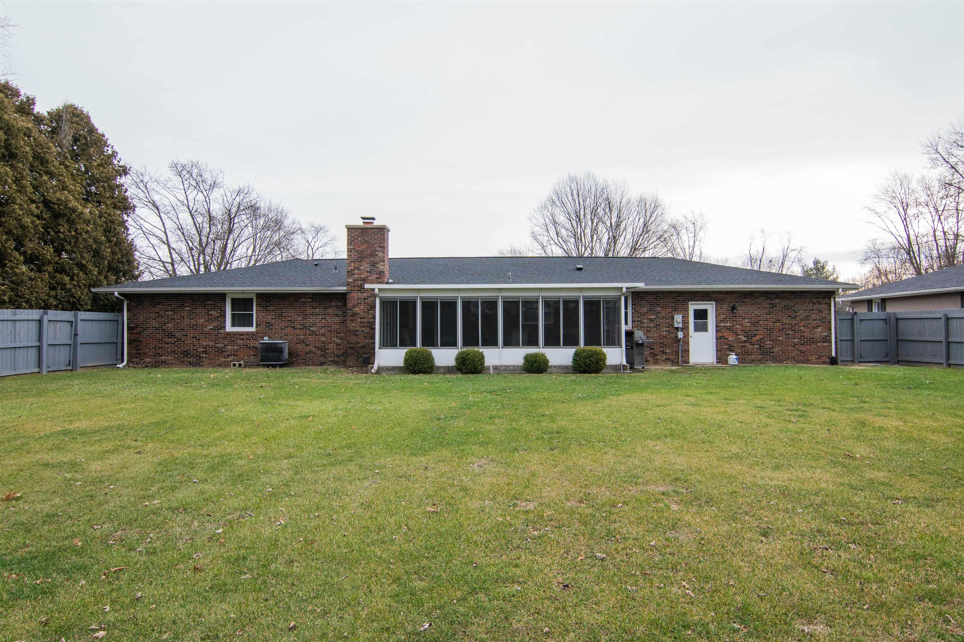 1809 North Buckeye Road Muncie, IN 47304 - Photo 2 of 26 Gallery Image 2