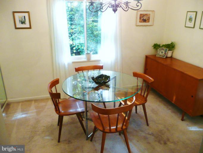 1534 Northgate Square, Unit 34/22B Reston, VA 20190 - Photo 14 of 22 Dining Room