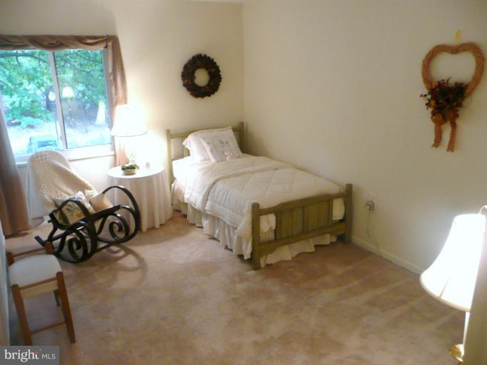 1534 Northgate Square, Unit 34/22B Reston, VA 20190 - Photo 20 of 22 Bedroom