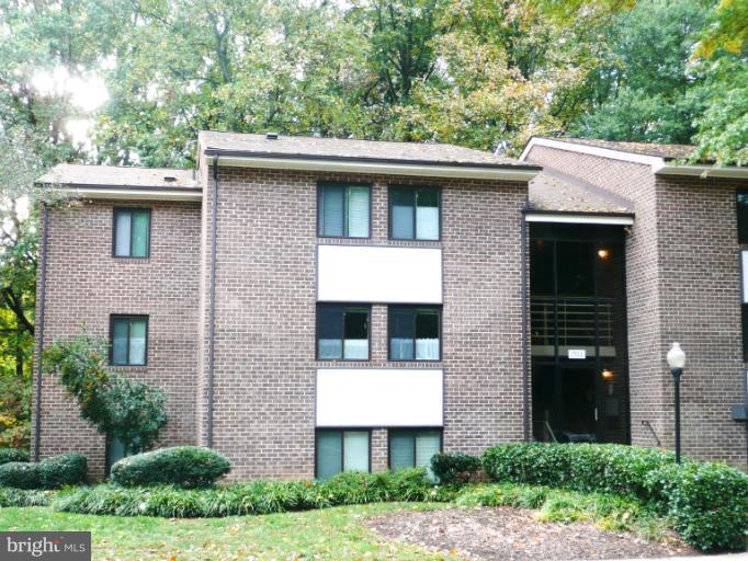 1534 Northgate Square, Unit 34/22B Reston, VA 20190 - Photo 22 of 22 Exterior (Front)