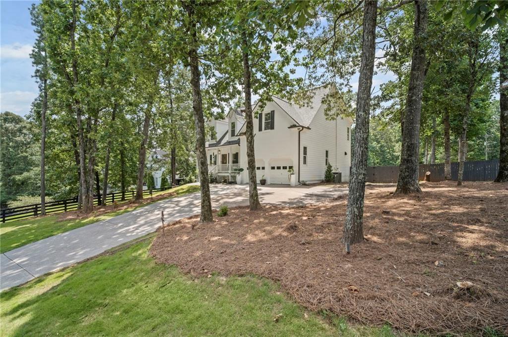 1585 Roper Road Canton, GA 30115 - Photo 4 of 46