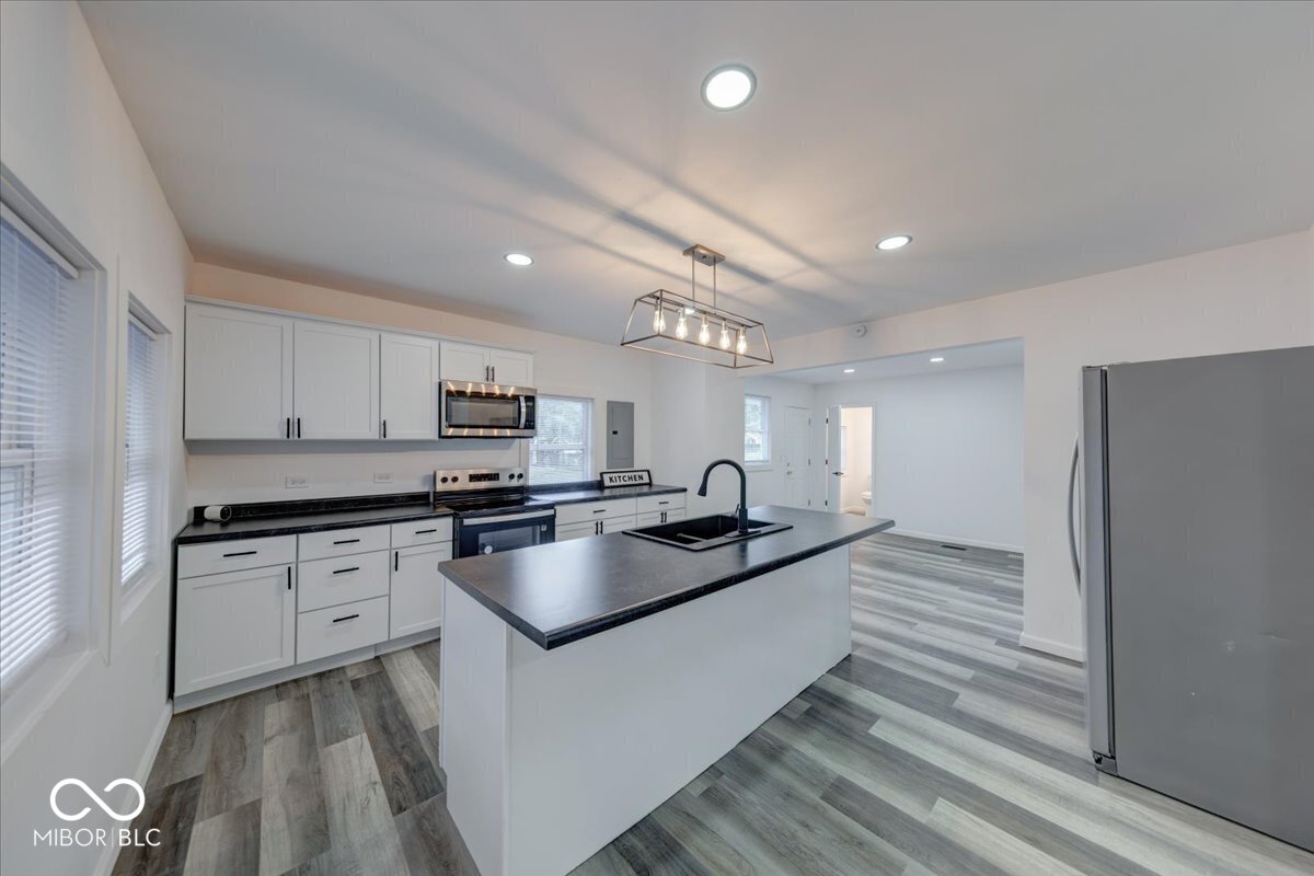 2338 North Harding Street Indianapolis, IN 46208 - Photo 3 of 33