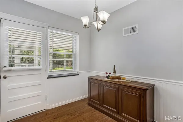 $409,900 | 60 Flamingo Drive, Crestwood, MO 63123