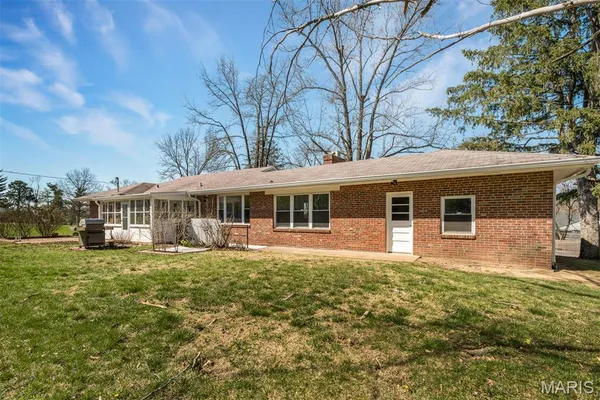$409,900 | 60 Flamingo Drive, Crestwood, MO 63123