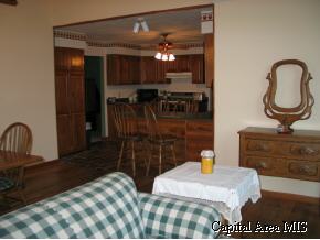 24576 Brookwood Hills Road Athens, IL 62613 - Photo 6 of 8 Gallery Image 6