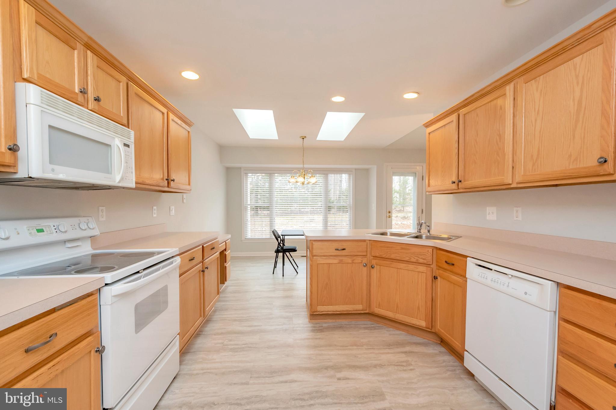 106 Greenspring Road Locust Grove, VA 22508 - Photo 12 of 31 Plenty of cabinets for storage
