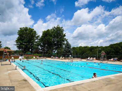 106 Greenspring Road Locust Grove, VA 22508 - Photo 27 of 31 Cool by the pool