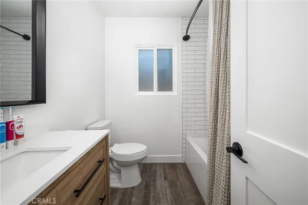 $1,400,000 | 3246 Marwick Avenue, Long Beach, CA 90808