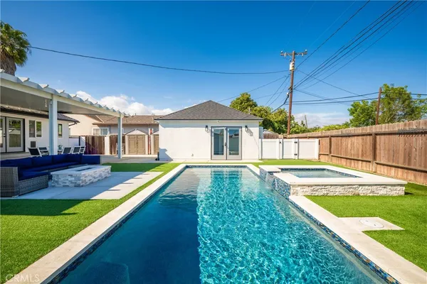 $1,400,000 | 3246 Marwick Avenue, Long Beach, CA 90808