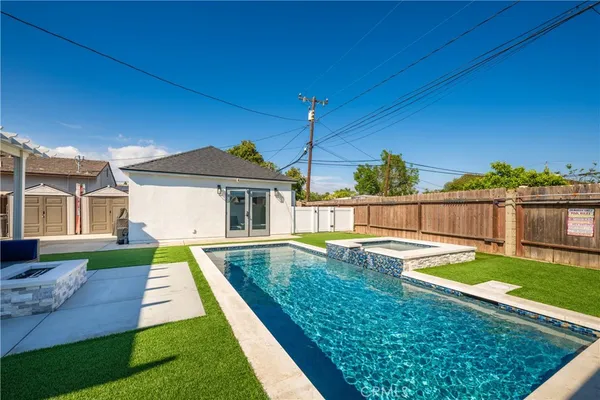 $1,400,000 | 3246 Marwick Avenue, Long Beach, CA 90808