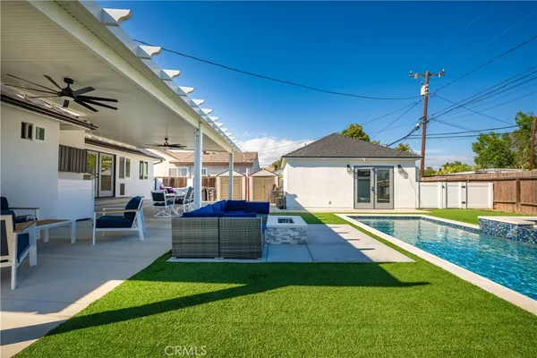 $1,400,000 | 3246 Marwick Avenue, Long Beach, CA 90808