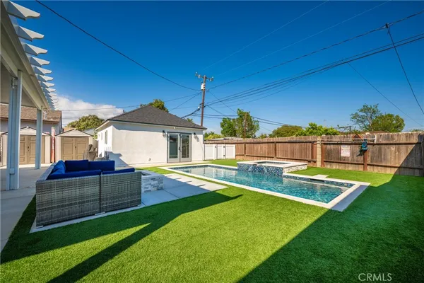 $1,400,000 | 3246 Marwick Avenue, Long Beach, CA 90808