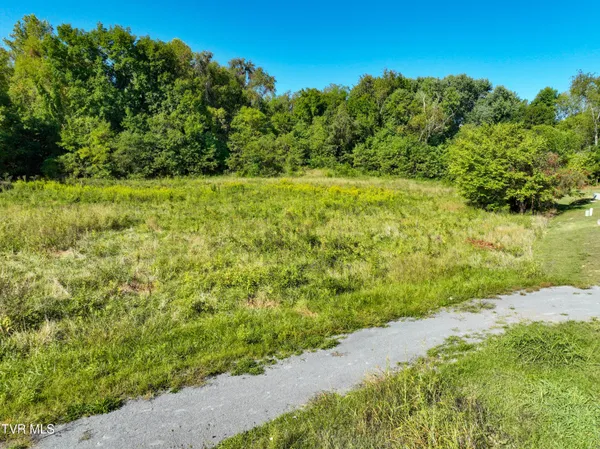 $215,000 | 907 Cedar Grove Road, Johnson City, TN 37601