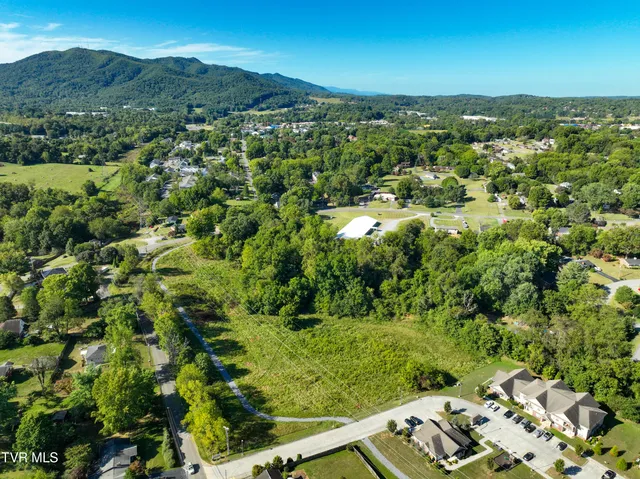 $215,000 | 907 Cedar Grove Road, Johnson City, TN 37601