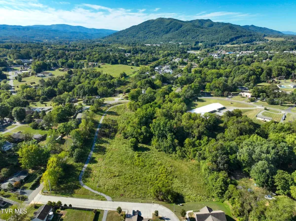 $215,000 | 907 Cedar Grove Road, Johnson City, TN 37601