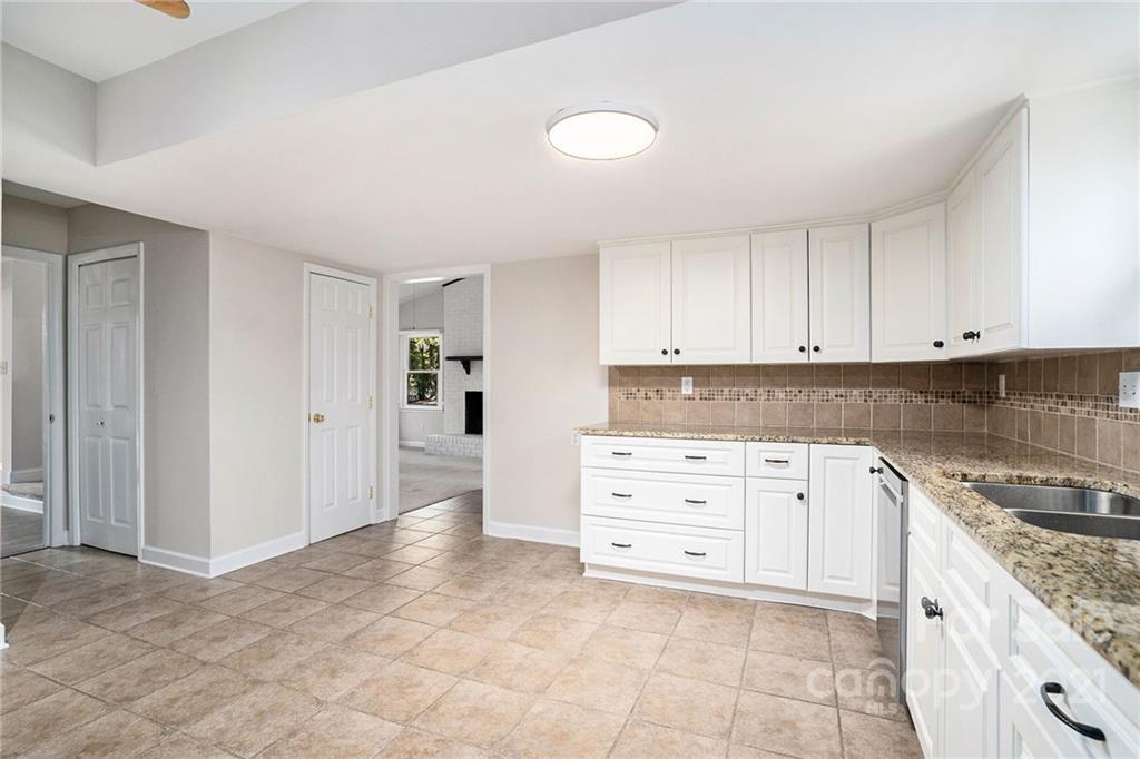 7117 Stoney Ridge Road Matthews, NC 28104 - Photo 11 of 28 Gallery Image 11