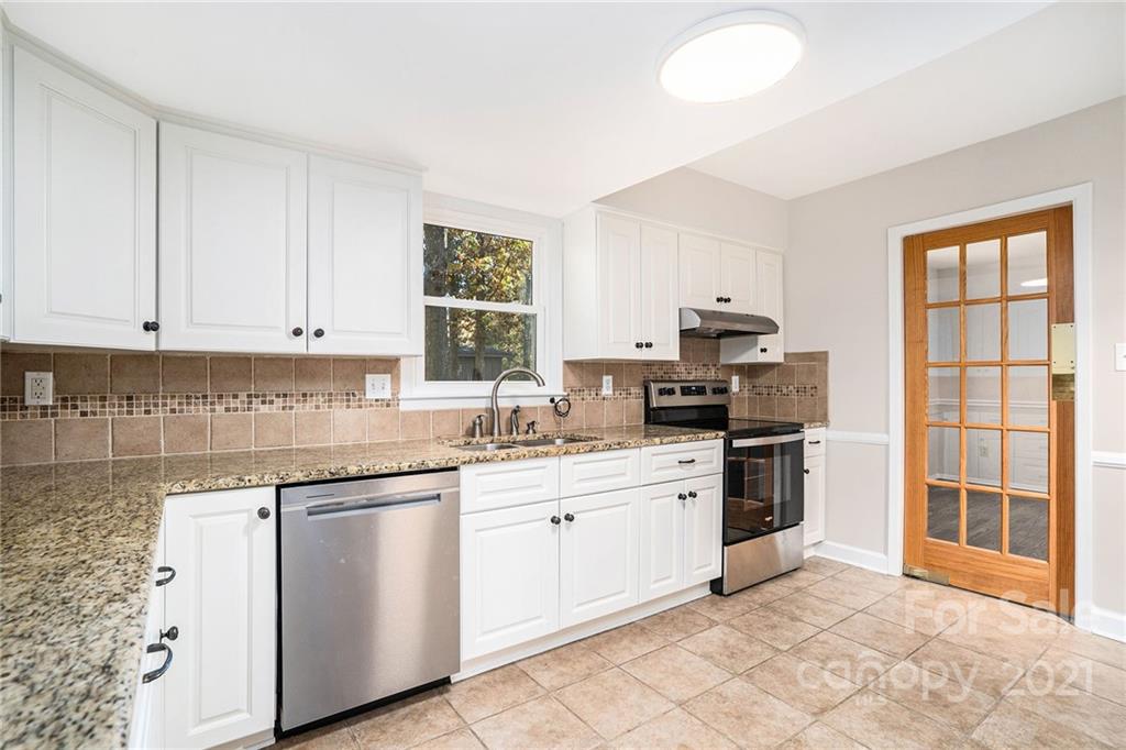 7117 Stoney Ridge Road Matthews, NC 28104 - Photo 10 of 28 Gallery Image 10