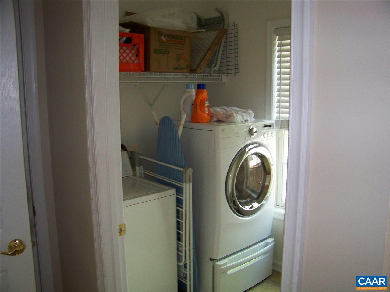 131 Burnet Street Charlottesville, VA 22902 - Photo 22 of 38 a utility room with dryer and washer