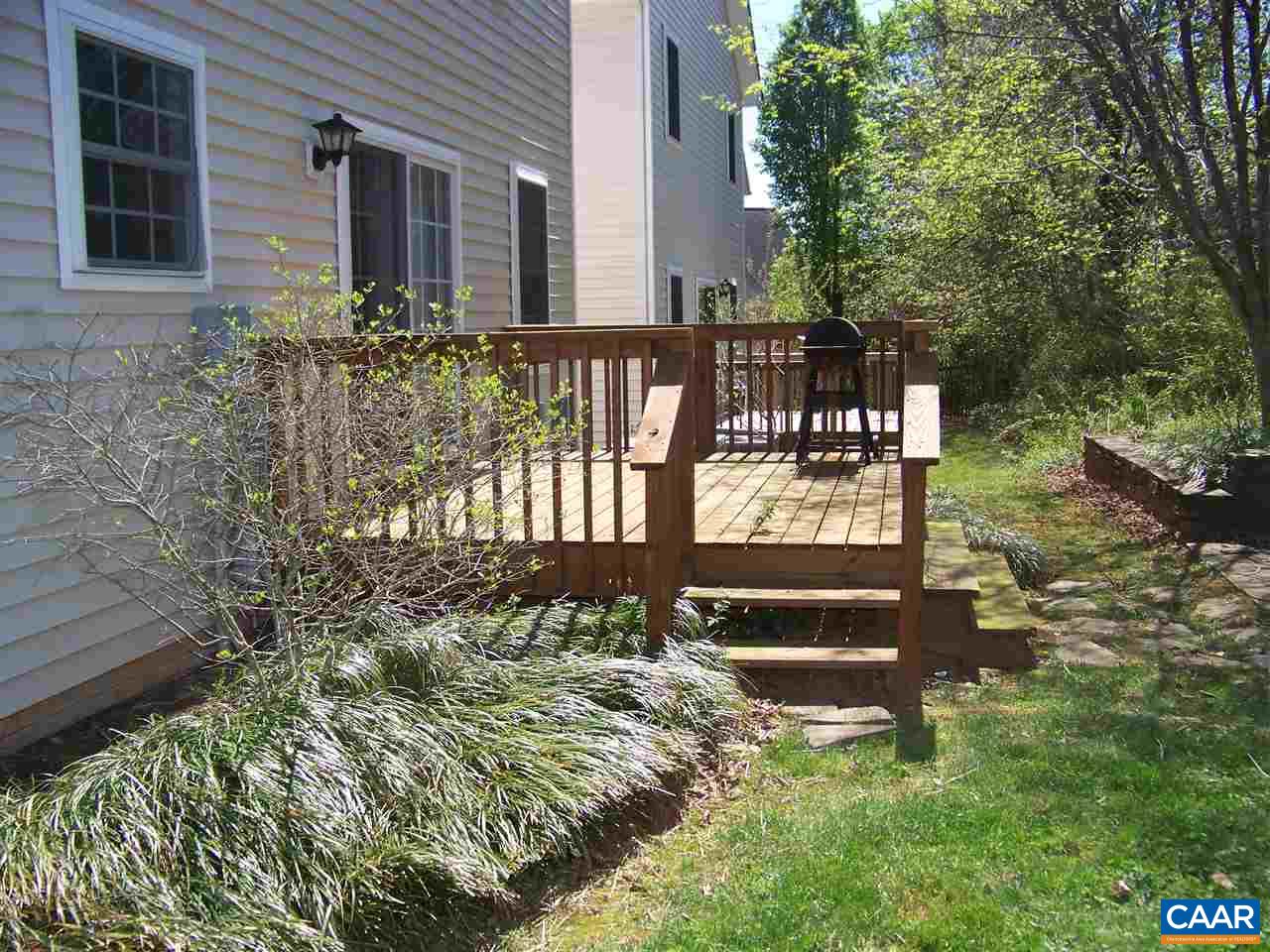 131 Burnet Street Charlottesville, VA 22902 - Photo 33 of 38 a view of a porch with a bench