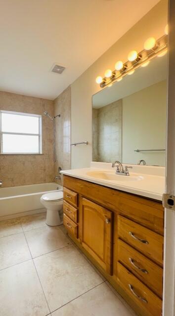 10760 Lake Oak Way Boca Raton, FL 33498 - Photo 24 of 26 Upstairs bathroom