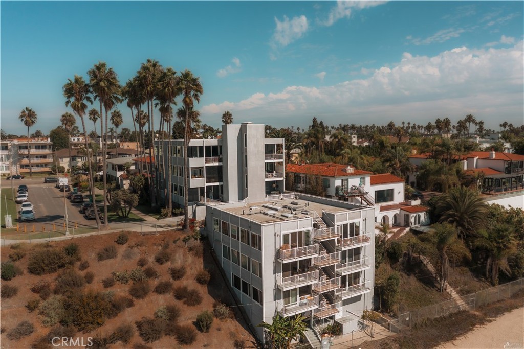 16 South 36th Place, Unit F Long Beach, CA 90803 - Photo 4 of 28 a picture of city view